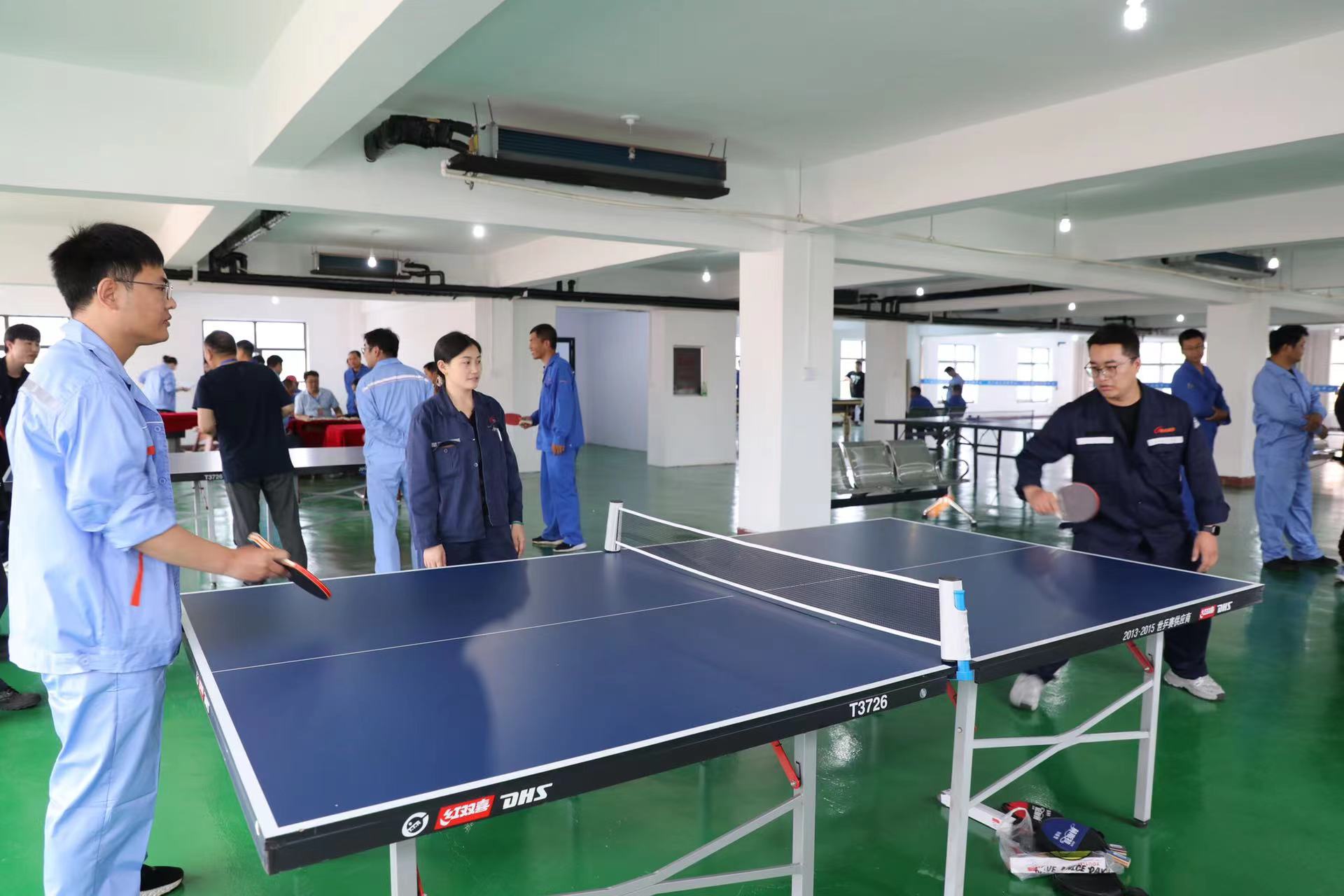 南宫NG娱乐集团职工活动中心揭牌仪式暨夏日职工趣味运动会